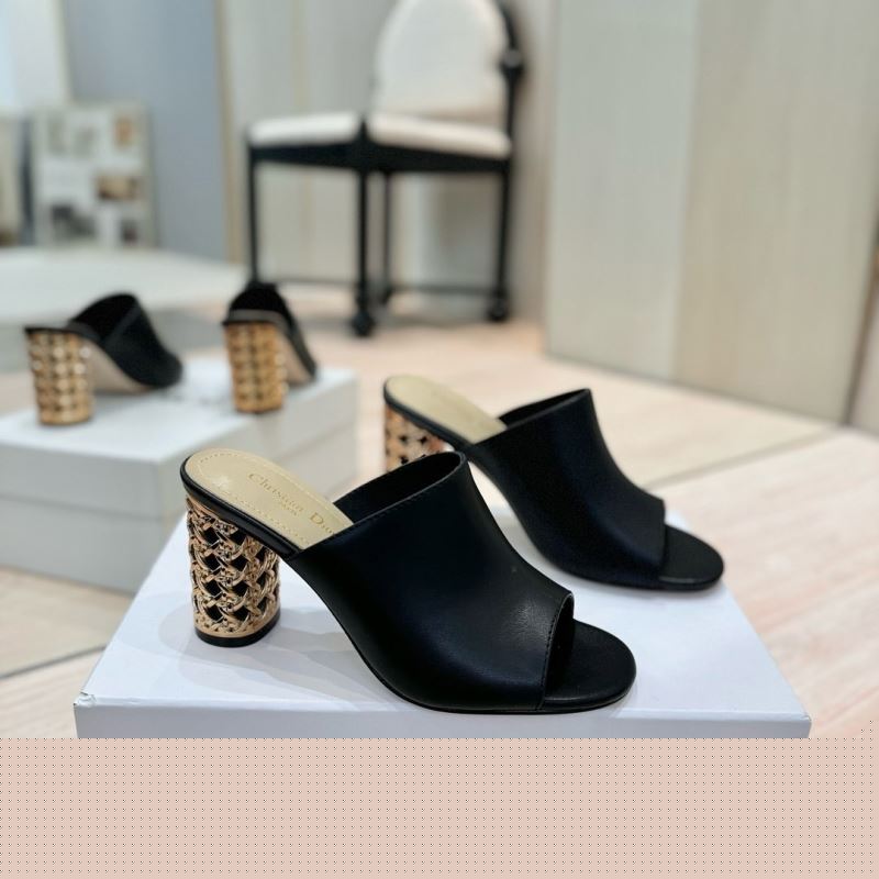 ch**an D*or slippers